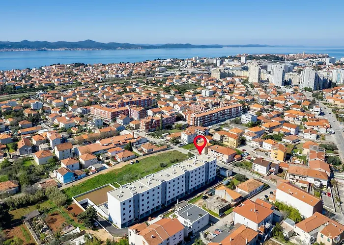 Emmi Apartament *